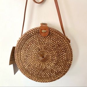 Crown Vintage Round Rattan Purse